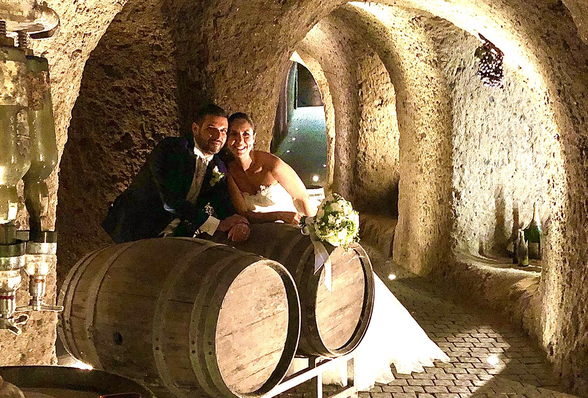 https://www.lacollinettaeventi.it/wp-content/uploads/2024/12/matrimonio-romantico-roma.jpg